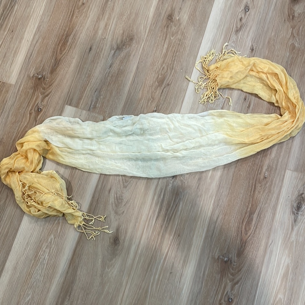 Yellow ombré scarf